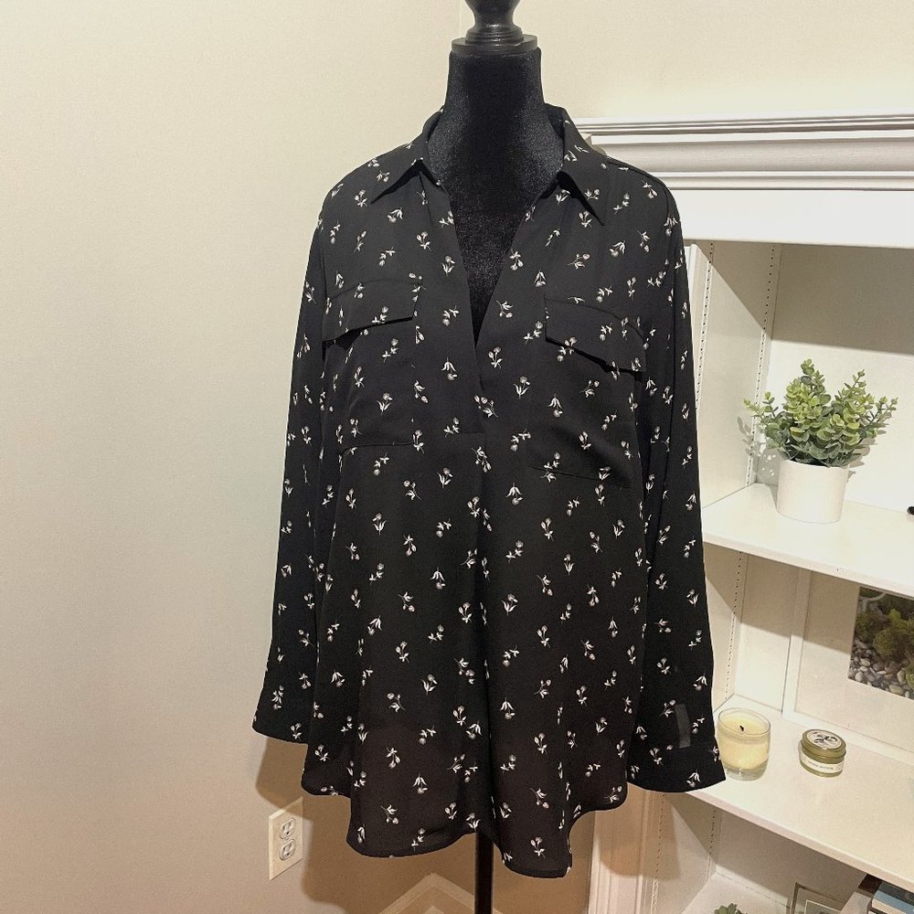 Ann Taylor Camp Shirt, Size XL, Black with floral print